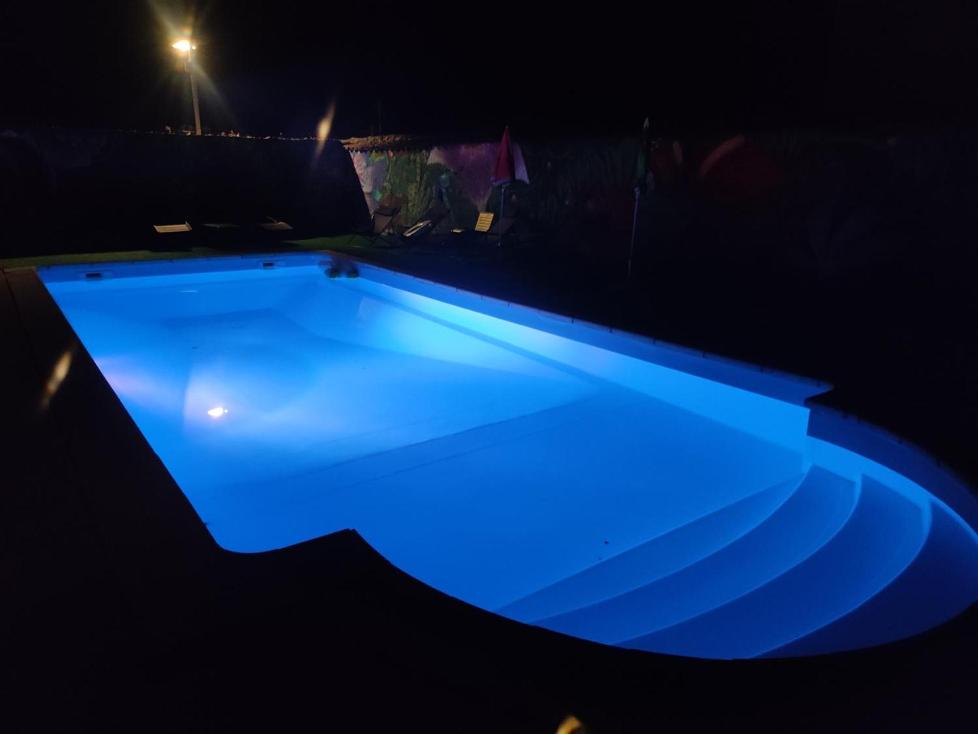 Moodz Hotel Vienne Pont-Eveque Экстерьер фото