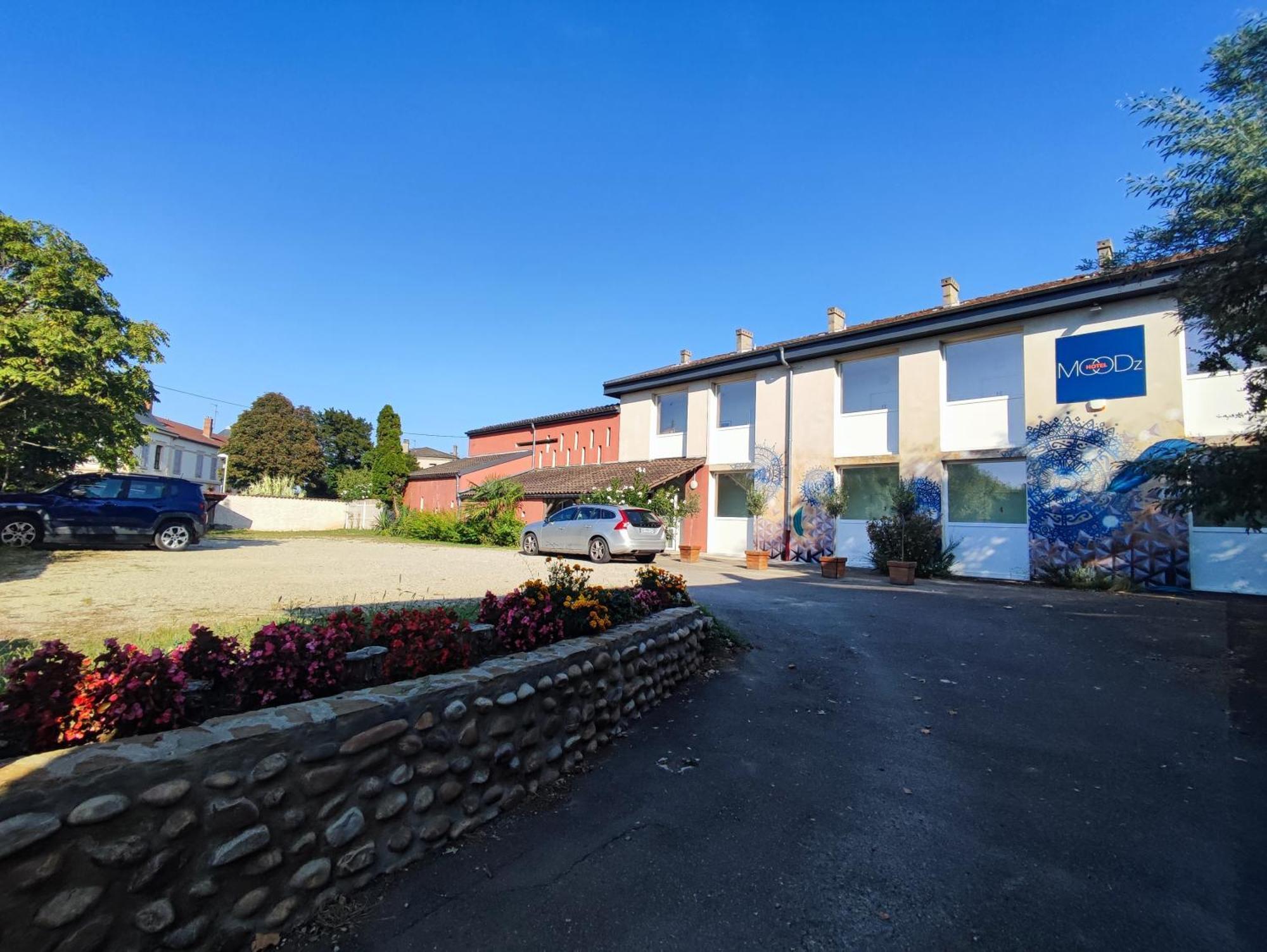Moodz Hotel Vienne Pont-Eveque Экстерьер фото