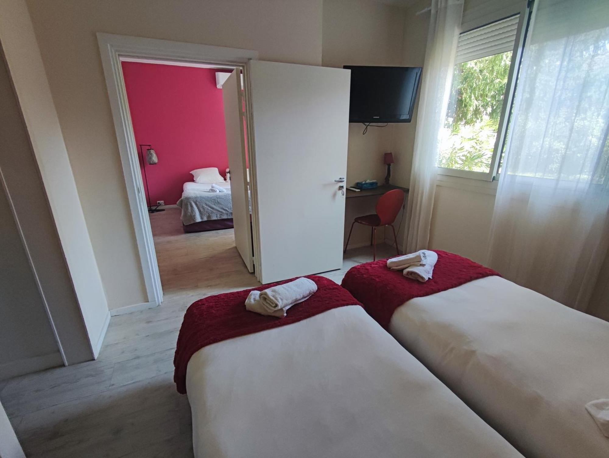 Moodz Hotel Vienne Pont-Eveque Экстерьер фото